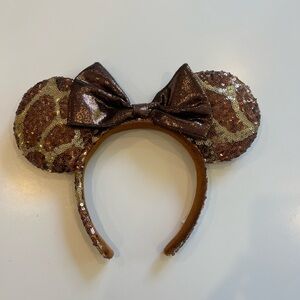 Giraffe Minnie ears
